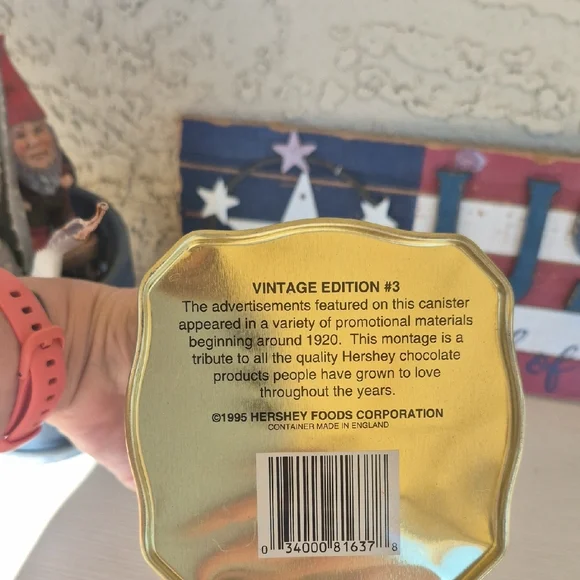 Vintage Tin with Colorful Design - Picture 6 of 6